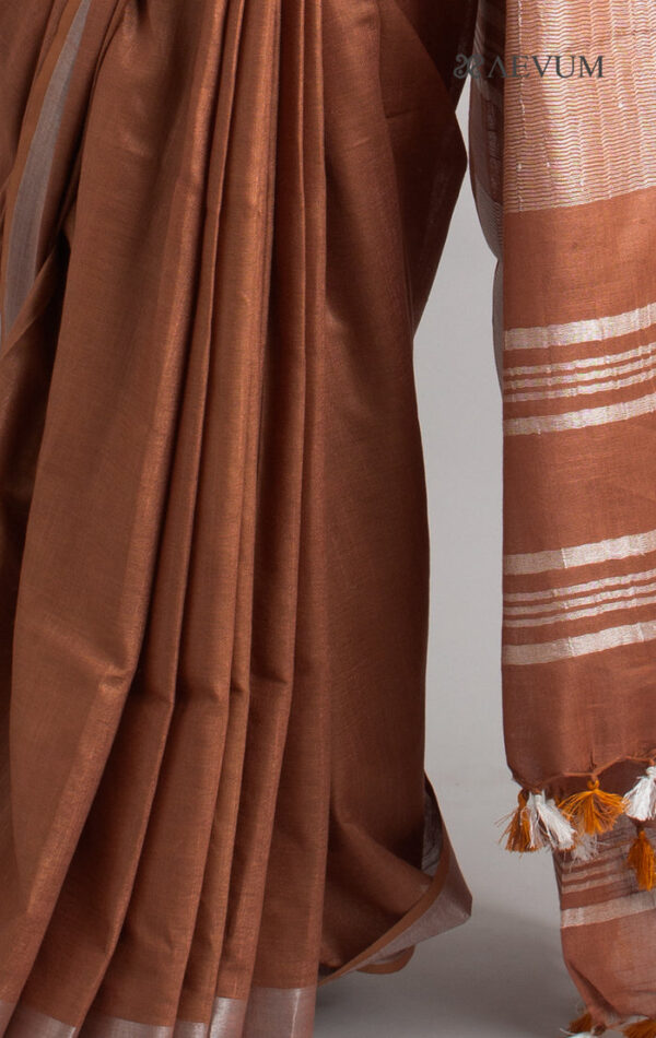 Classic Plain Slub Linen Saree – Effortless Elegance for Every Occasion - Image 4