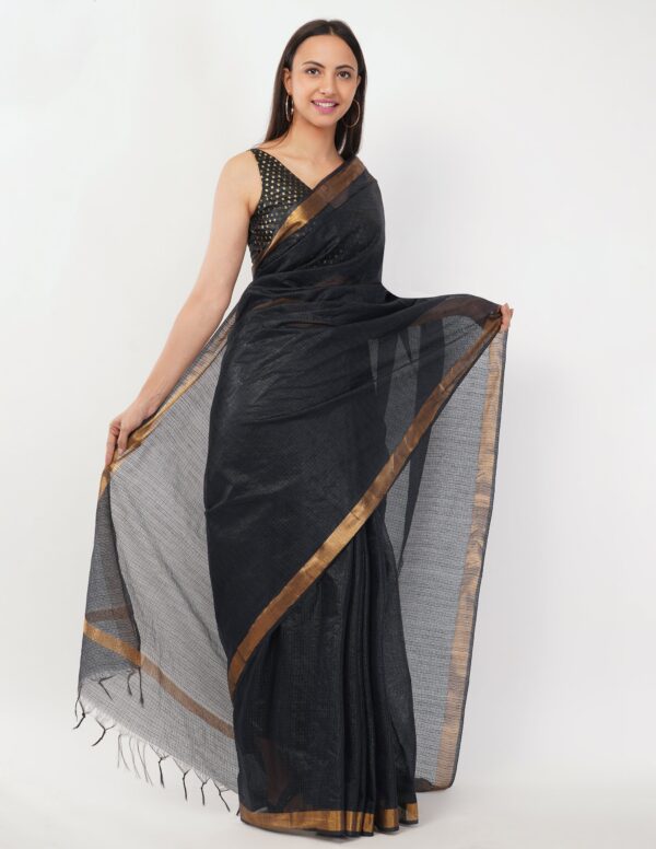 Exquisite Kota Doria Silk Saree – A Perfect Fusion of Tradition and Sophistication - Image 4